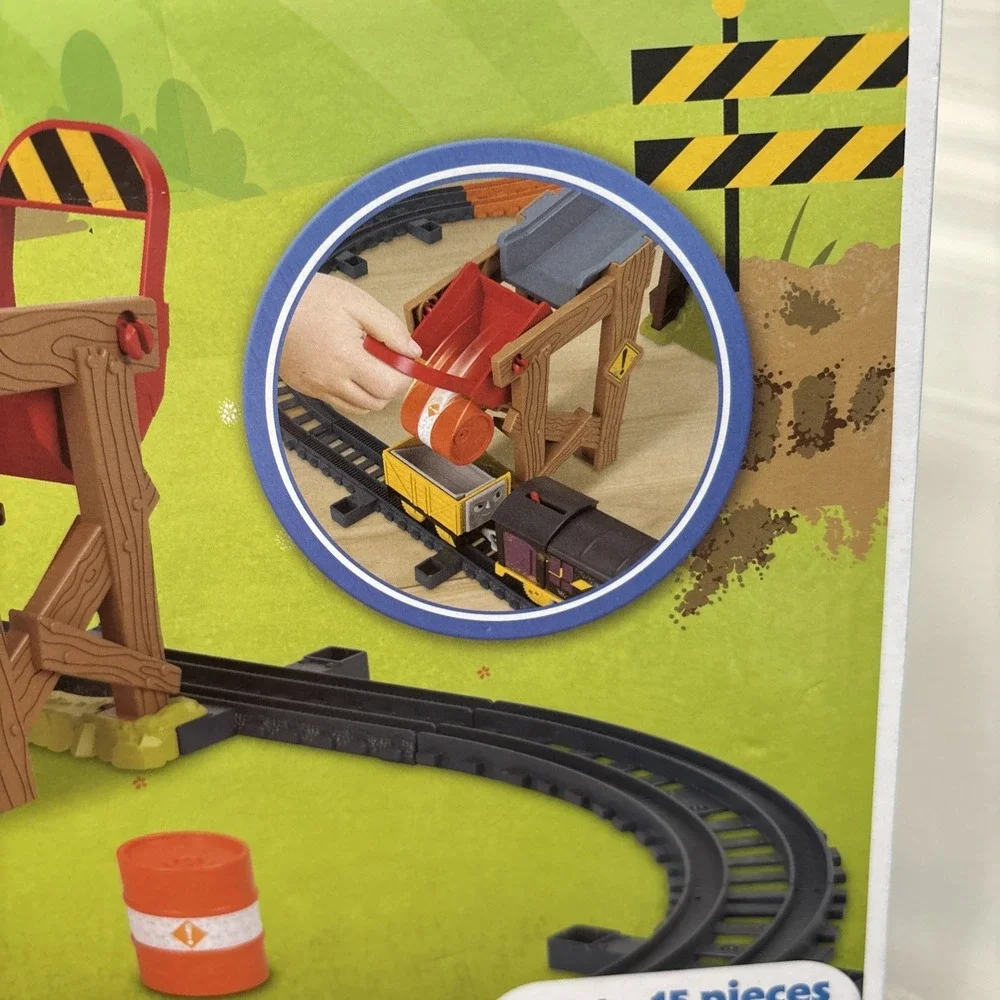 Fisher-Price Thomas & Friends Diesel's Lift & Load Construction Train Set New!